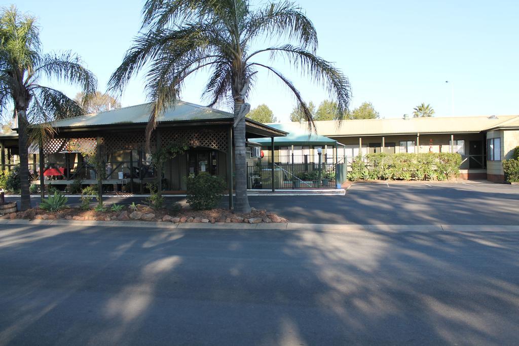 Lake Forbes Motel Kültér fotó