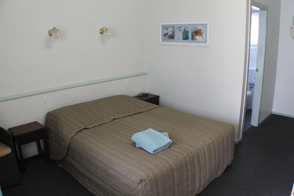 Lake Forbes Motel Kültér fotó